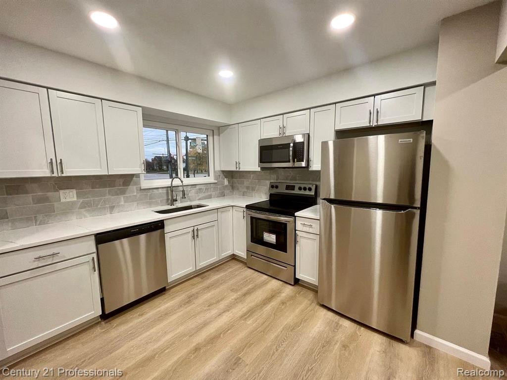 7231 N MORTON TAYLOR Road, Canton, MI 48187 — Photo 17