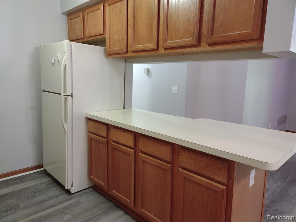2504 EAGLES Circle, 2, Ypsilanti, MI 48197 — Photo 10