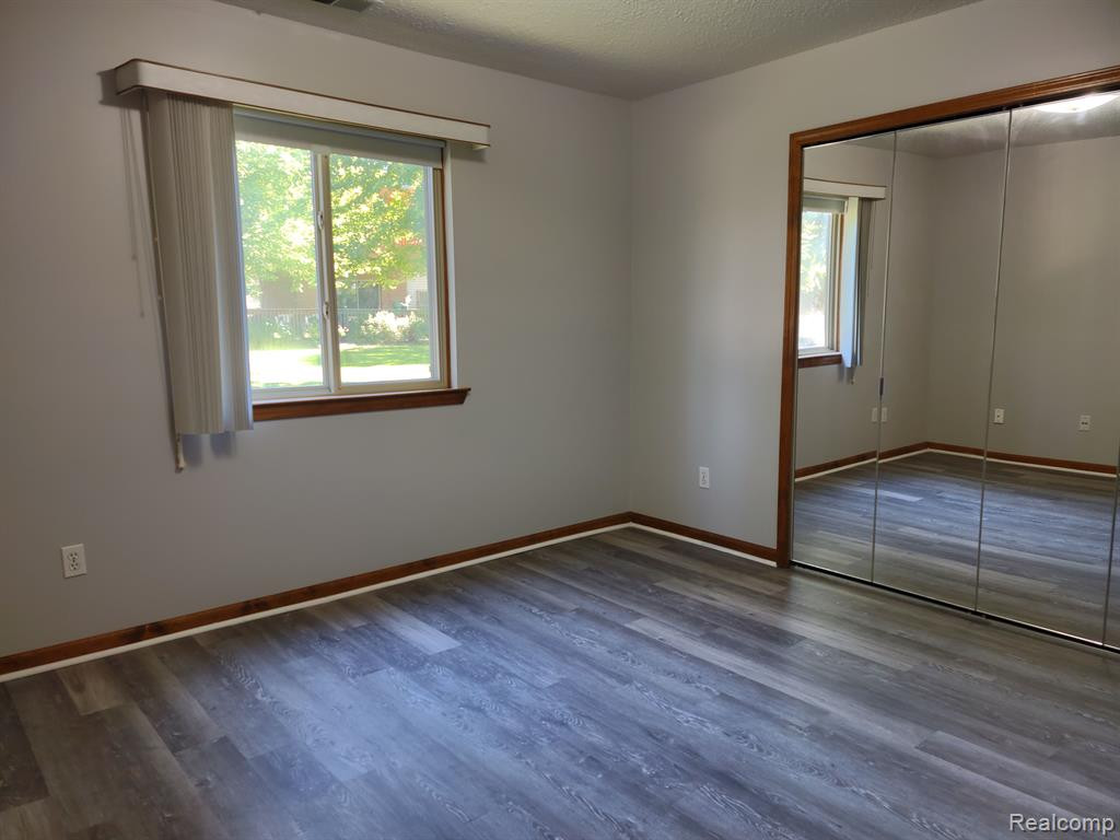 2504 EAGLES Circle, 2, Ypsilanti, MI 48197 — Photo 15