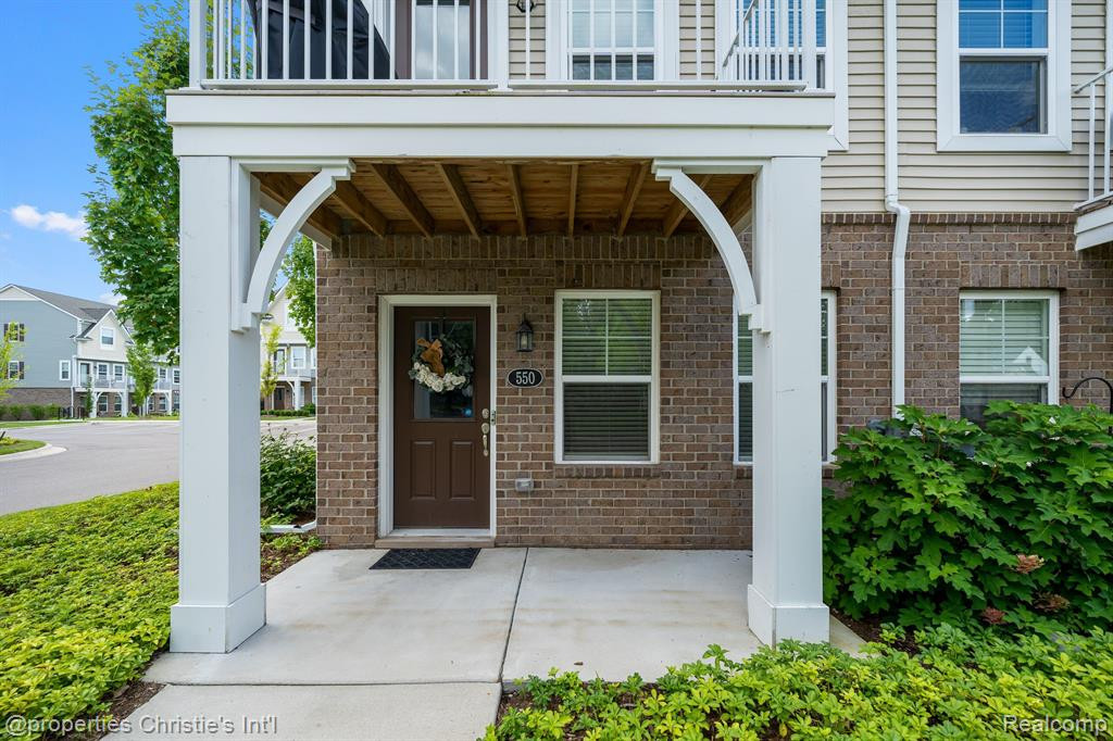 550 PARKDALE Lane, Ferndale, MI 48220 — Photo 2