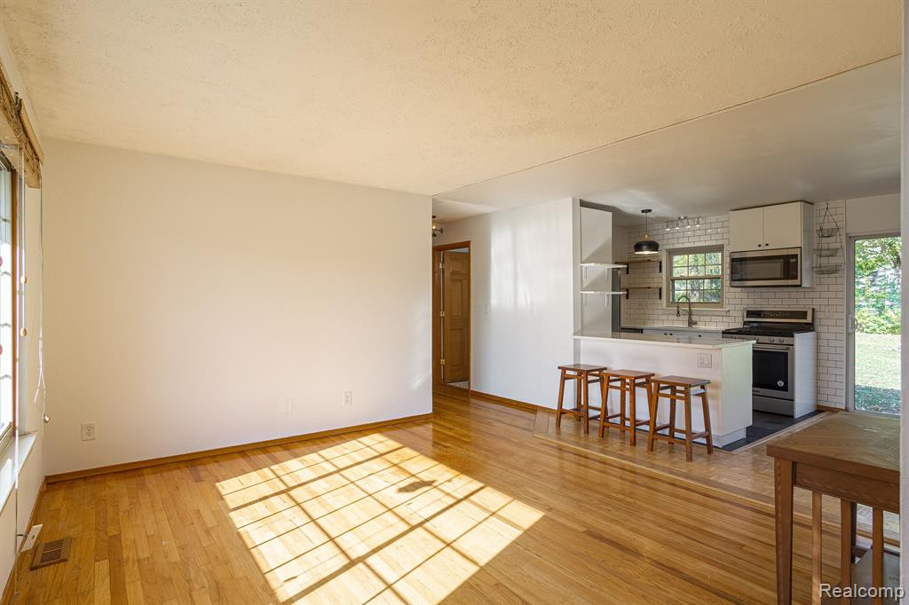 2933 VERLE Avenue, Ann Arbor, MI 48108 — Photo 2