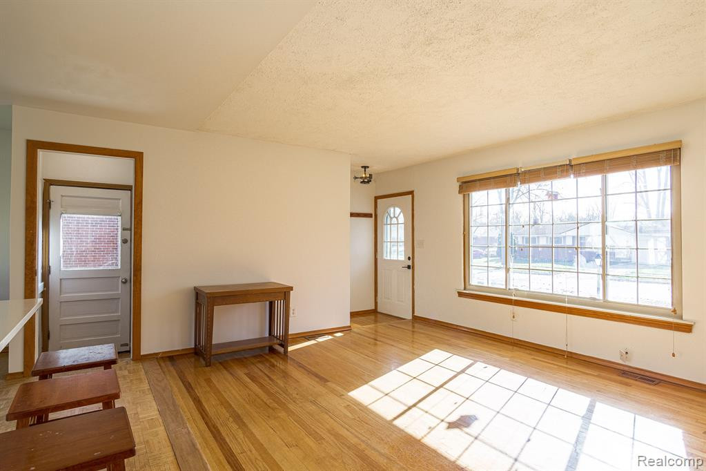 2933 VERLE Avenue, Ann Arbor, MI 48108 — Photo 3