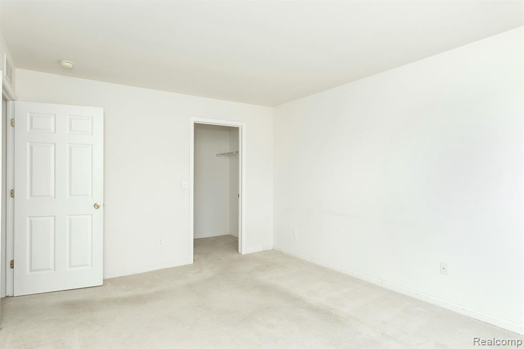 43195 Woodbridge Drive, Clinton Twp, MI 48038 — Photo 15