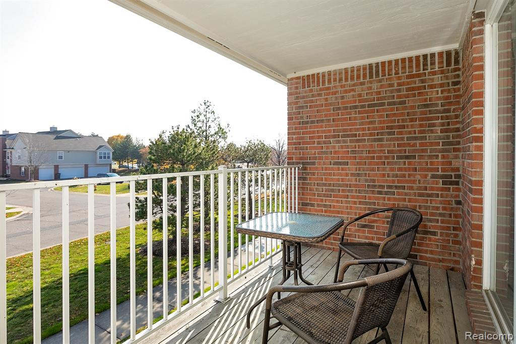 43195 Woodbridge Drive, Clinton Twp, MI 48038 — Photo 26