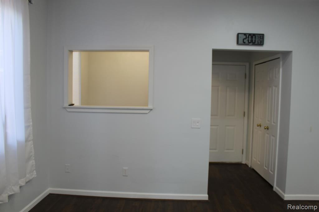235 WINDWARD, Detroit, MI 48207 — Photo 9