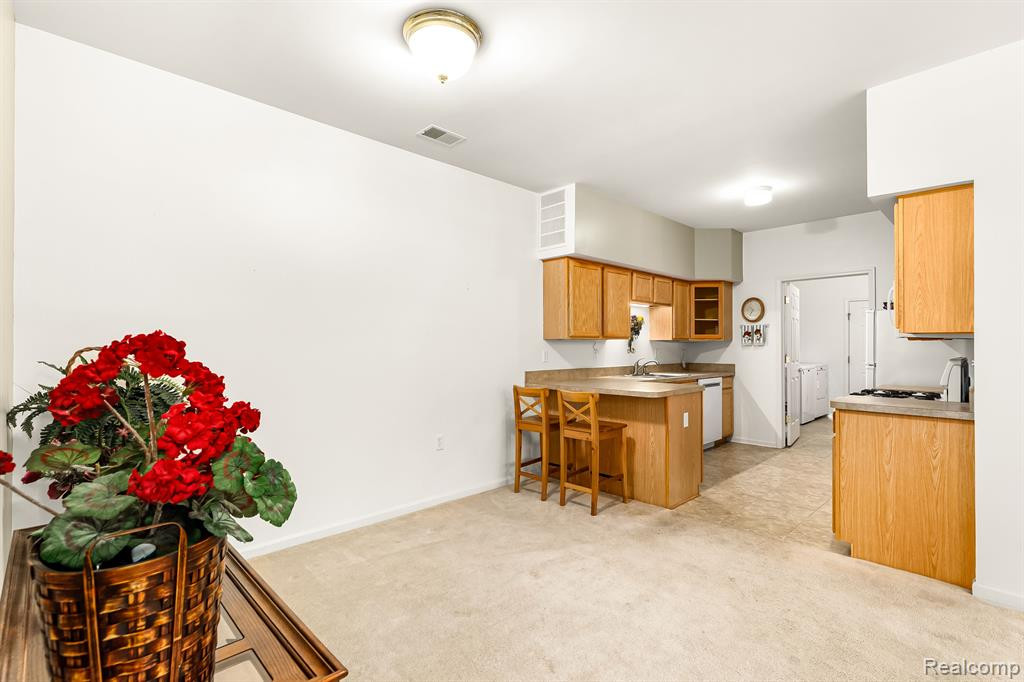 3324 KNEELAND Circle, Howell, MI 48843 — Photo 8