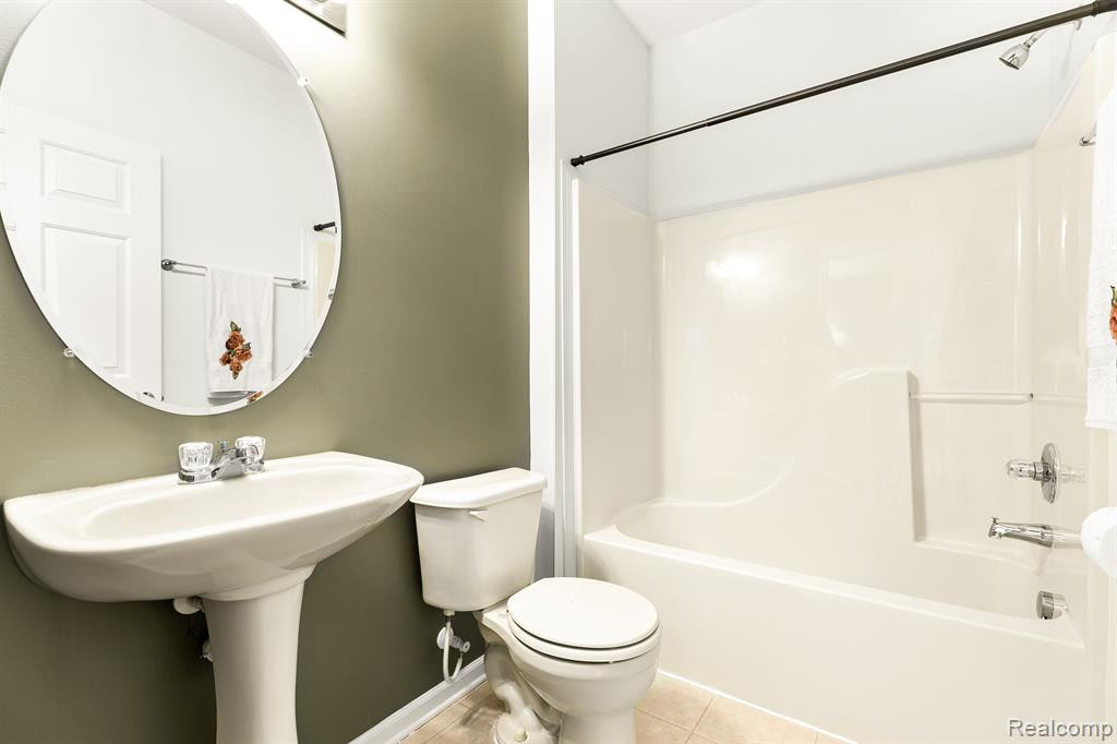 3324 KNEELAND Circle, Howell, MI 48843 — Photo 17