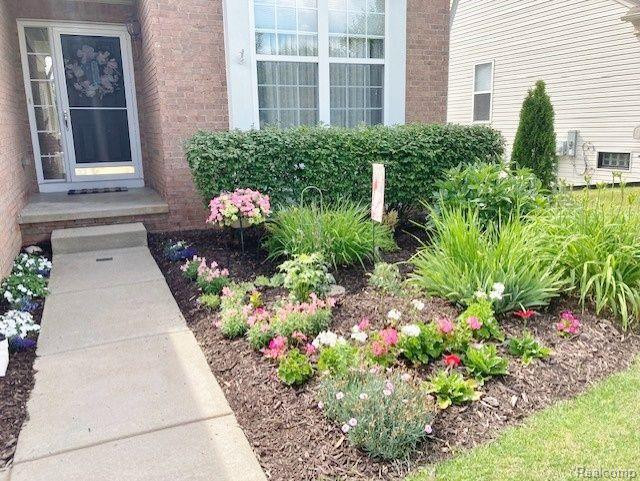 653 ZION Court, Howell, MI 48843 — Photo 2