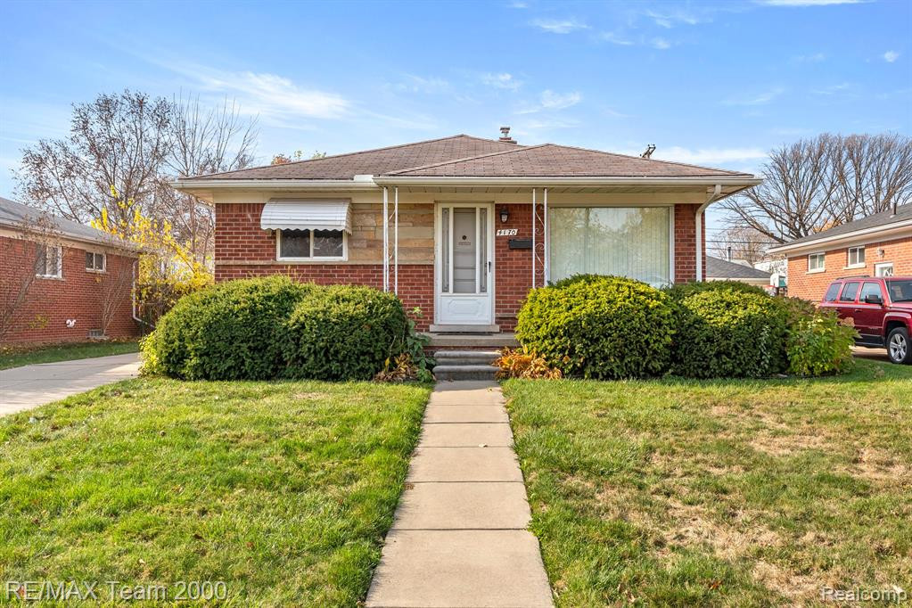 4170 LINCOLN Boulevard, Dearborn Heights, MI 48125 — Photo 2