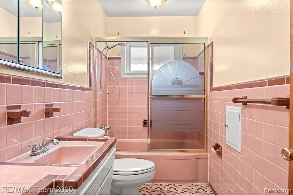 4170 LINCOLN Boulevard, Dearborn Heights, MI 48125 — Photo 22