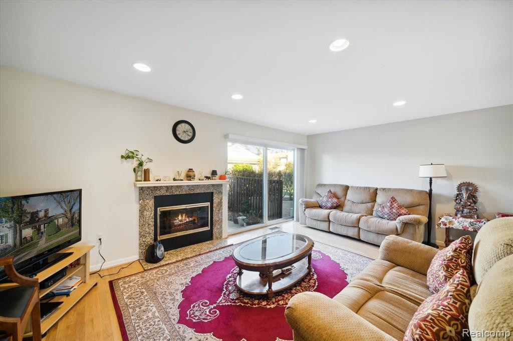 1852 TORQUAY Avenue, #181, Royal Oak, MI 48073 — Photo 11