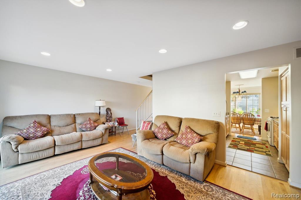 1852 TORQUAY Avenue, #181, Royal Oak, MI 48073 — Photo 13