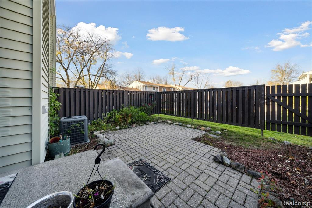 1852 TORQUAY Avenue, #181, Royal Oak, MI 48073 — Photo 43