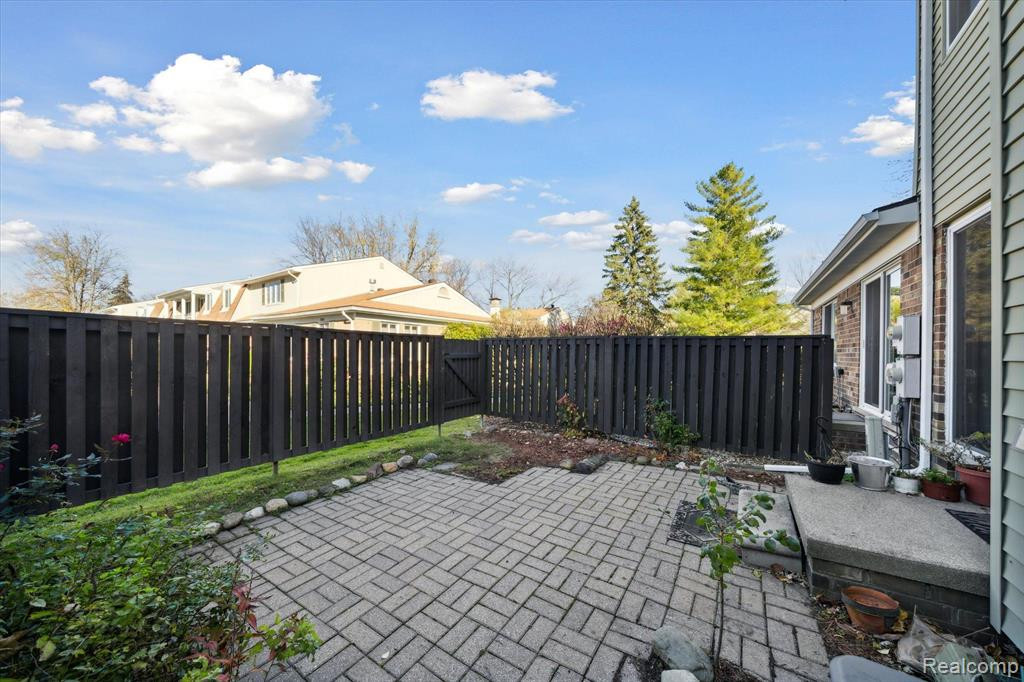 1852 TORQUAY Avenue, #181, Royal Oak, MI 48073 — Photo 44