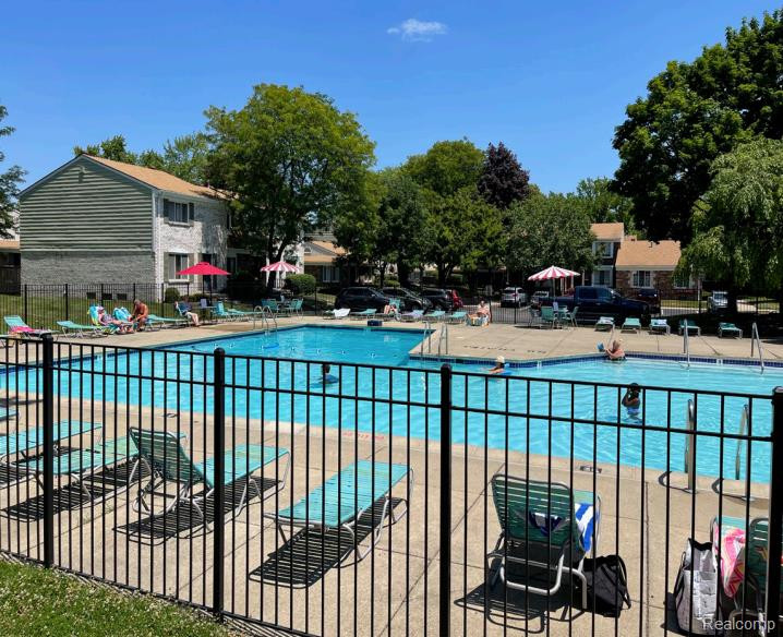 1852 TORQUAY Avenue, #181, Royal Oak, MI 48073 — Photo 47