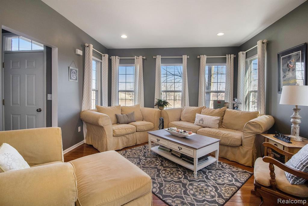 51098 Sleepy Hollow Lane, Canton, MI 48188 — Photo 4