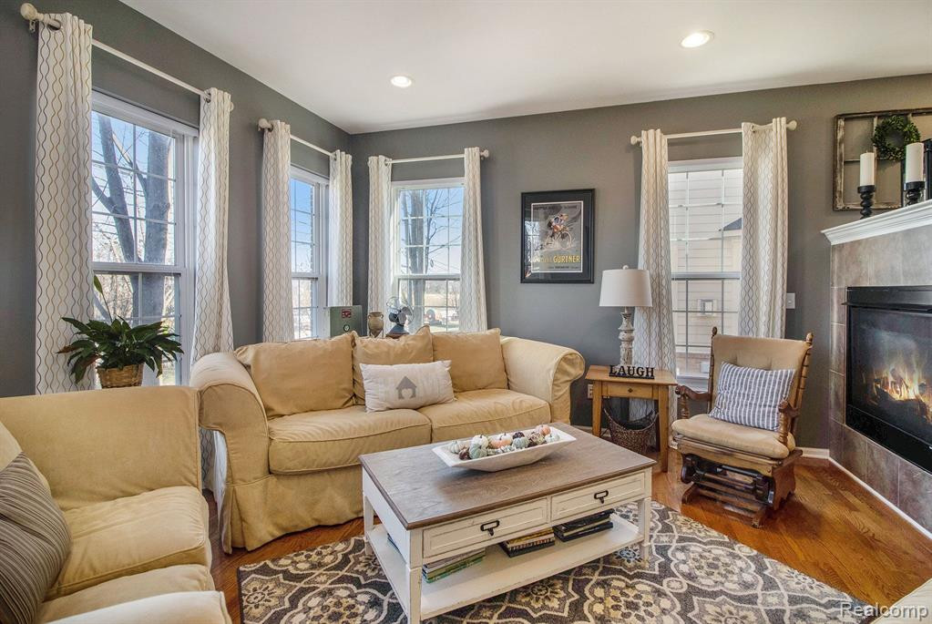 51098 Sleepy Hollow Lane, Canton, MI 48188 — Photo 5