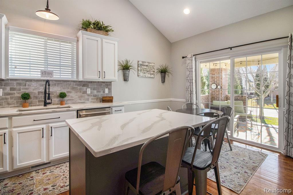 51098 Sleepy Hollow Lane, Canton, MI 48188 — Photo 11