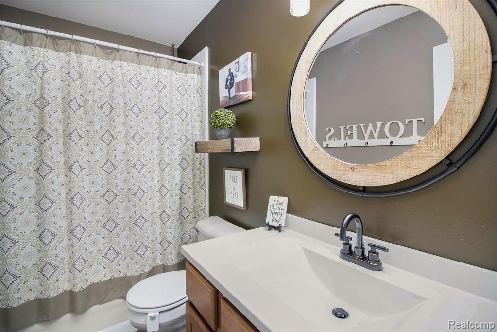 51098 Sleepy Hollow Lane, Canton, MI 48188 — Photo 31
