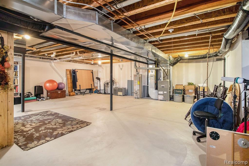51098 Sleepy Hollow Lane, Canton, MI 48188 — Photo 34