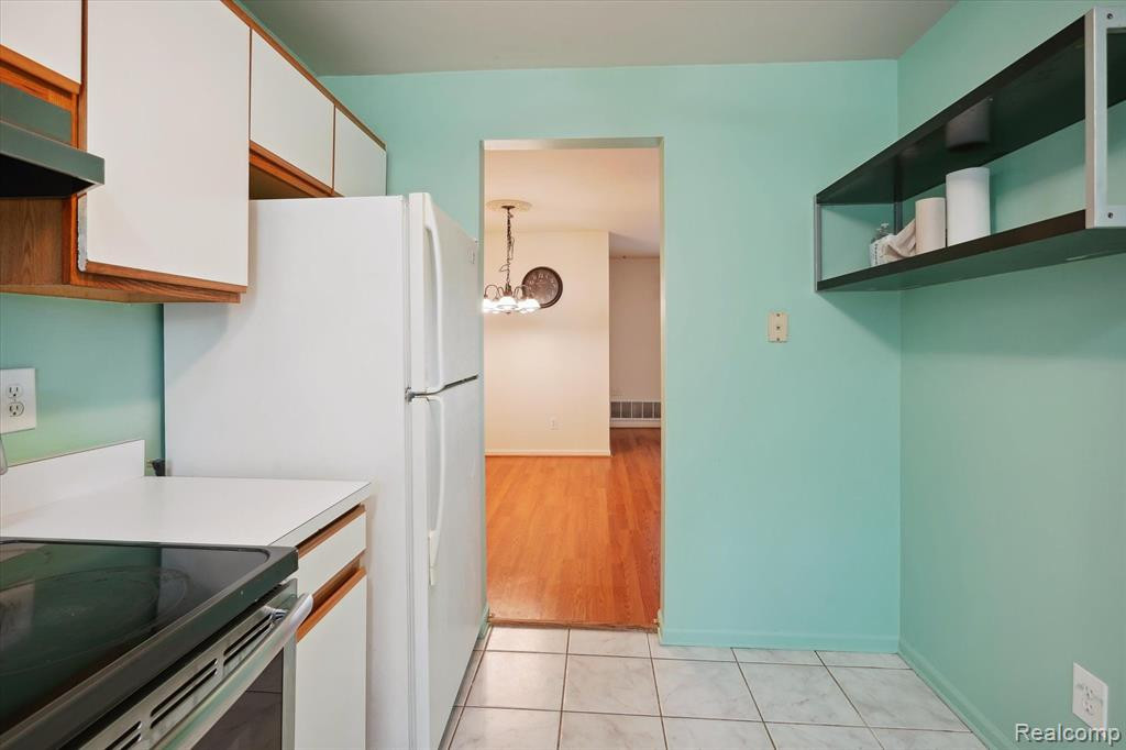 42739 LILLEY POINTE Drive, Canton, MI 48187 — Photo 13