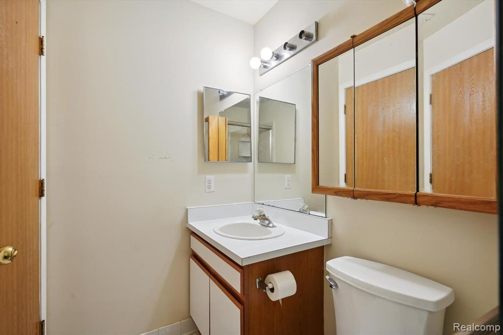 42739 LILLEY POINTE Drive, Canton, MI 48187 — Photo 16