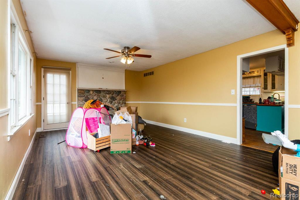 3211 HAAB Road, Ann Arbor, MI 48103 — Photo 10