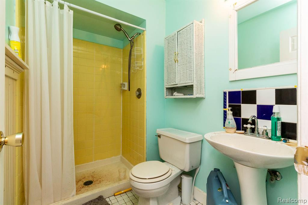3211 HAAB Road, Ann Arbor, MI 48103 — Photo 15