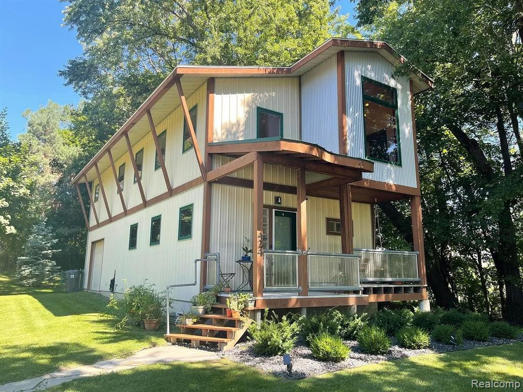 424 SOUTH Street, Grass Lake, MI 49240 — front exterior