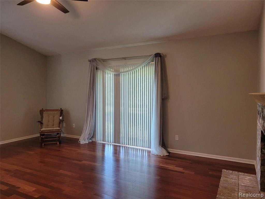 3855 PALISADES Boulevard, Ypsilanti, MI 48197 — Photo 17