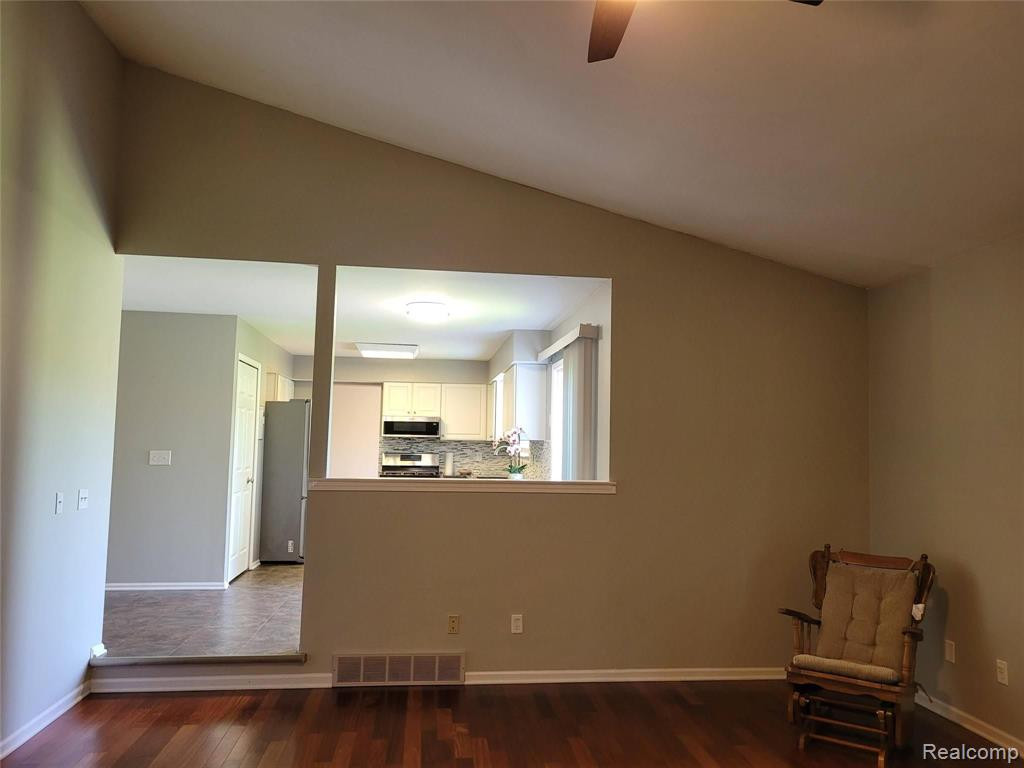 3855 PALISADES Boulevard, Ypsilanti, MI 48197 — Photo 18