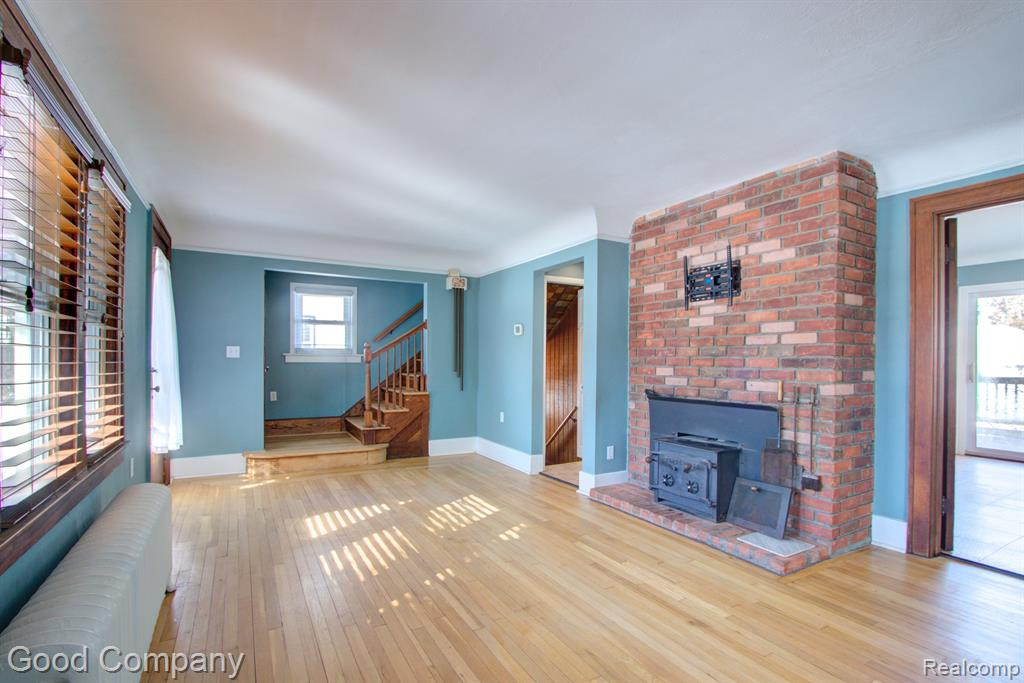 613 E LINCOLN Avenue, Royal Oak, MI 48067 — Photo 8