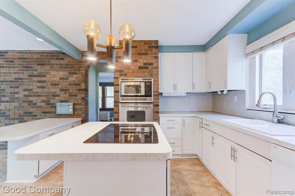 613 E LINCOLN Avenue, Royal Oak, MI 48067 — Photo 16
