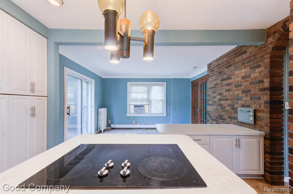 613 E LINCOLN Avenue, Royal Oak, MI 48067 — Photo 18