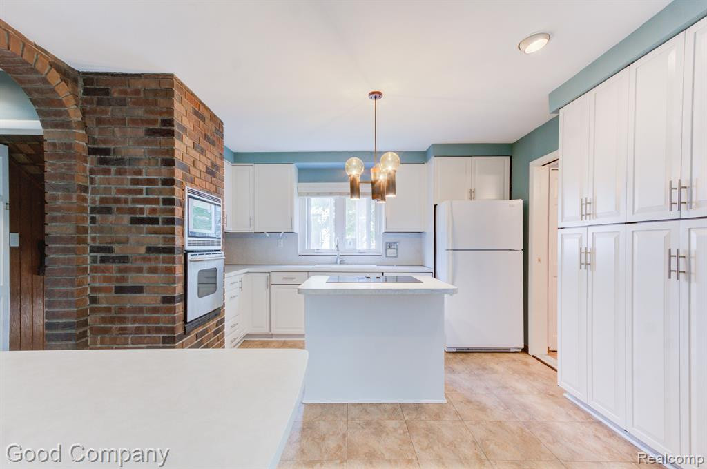 613 E LINCOLN Avenue, Royal Oak, MI 48067 — Photo 23