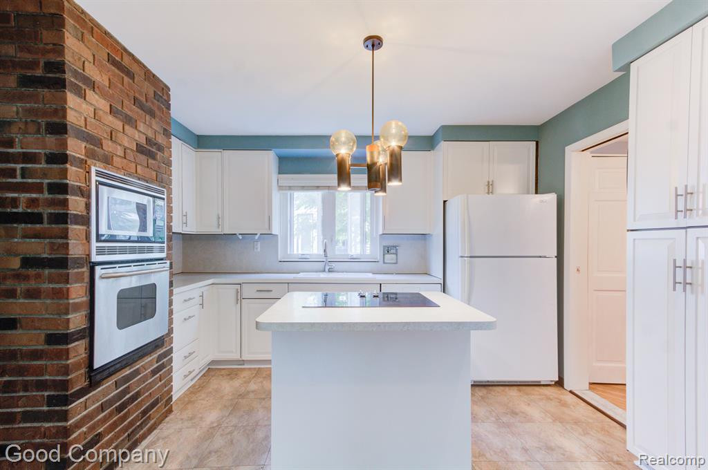 613 E LINCOLN Avenue, Royal Oak, MI 48067 — Photo 24