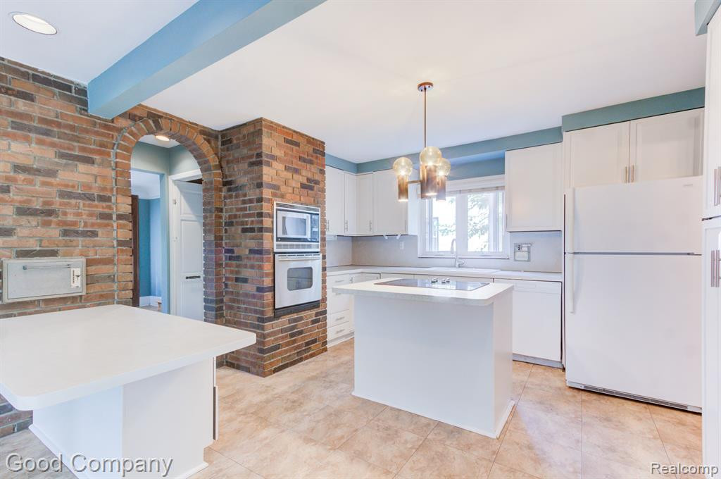 613 E LINCOLN Avenue, Royal Oak, MI 48067 — Photo 25