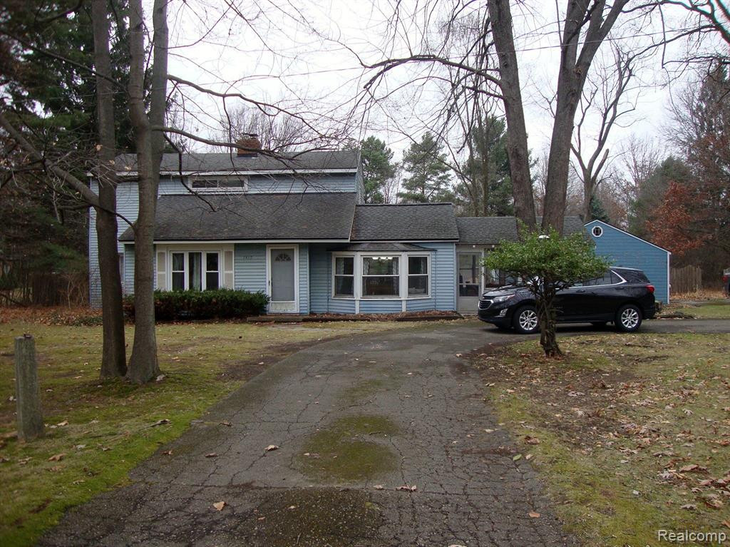 2810 W MAPLE Road, Wixom, MI 48393 — front exterior