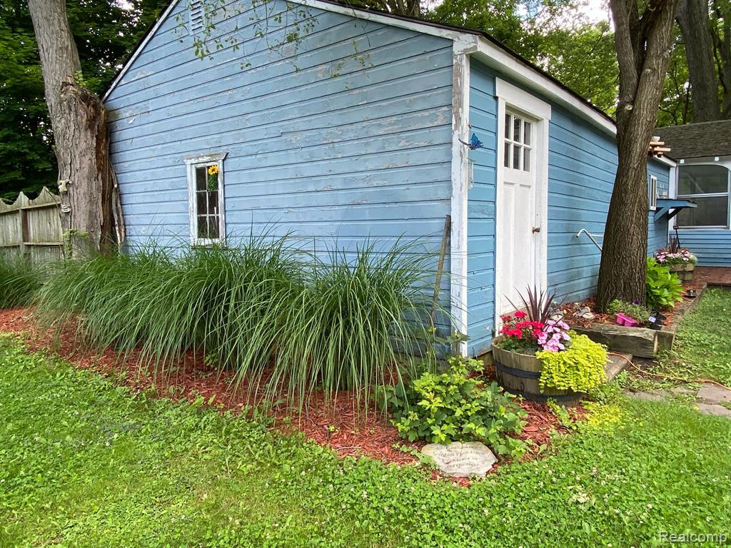 2810 W MAPLE Road, Wixom, MI 48393 — Photo 4