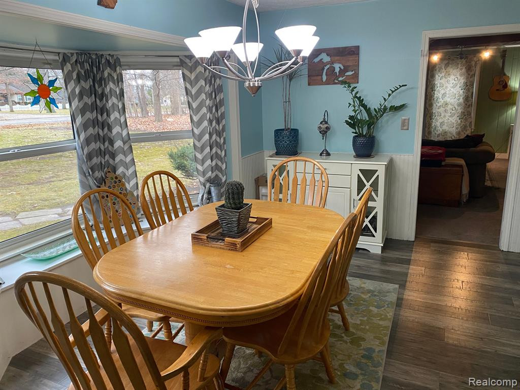 2810 W MAPLE Road, Wixom, MI 48393 — Photo 11
