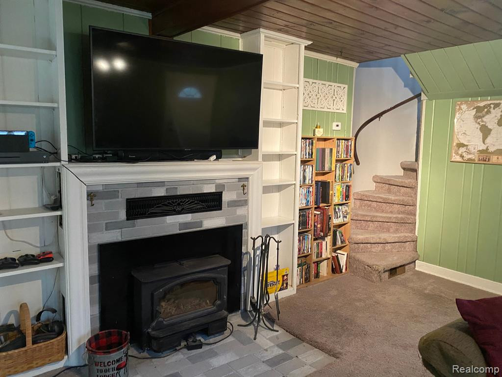 2810 W MAPLE Road, Wixom, MI 48393 — Photo 14