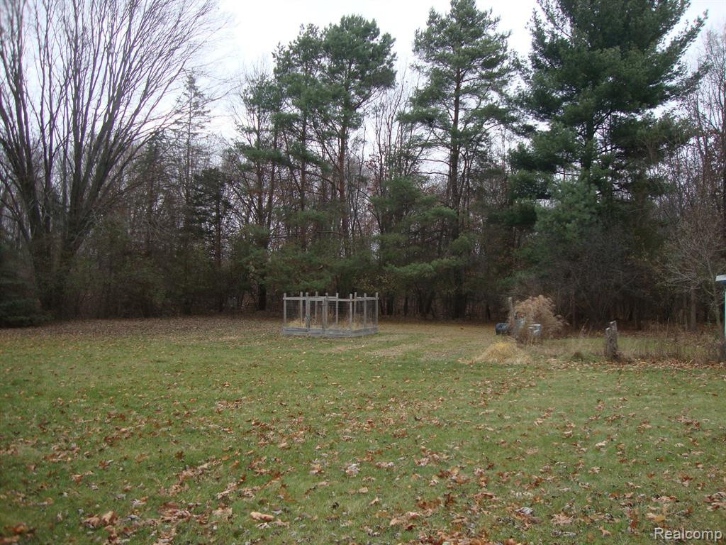 2810 W MAPLE Road, Wixom, MI 48393 — Photo 42