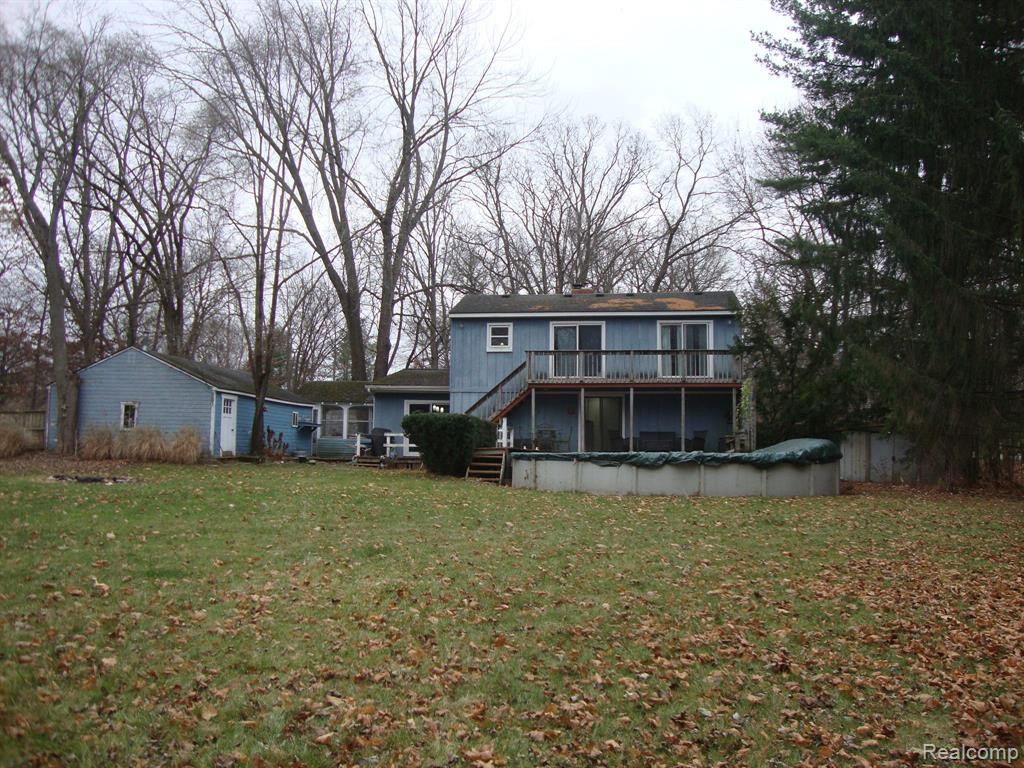 2810 W MAPLE Road, Wixom, MI 48393 — Photo 47