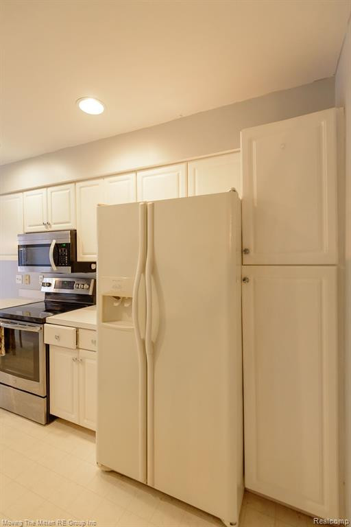 45085 HORSESHOE Circle, Canton, MI 48187 — Photo 27