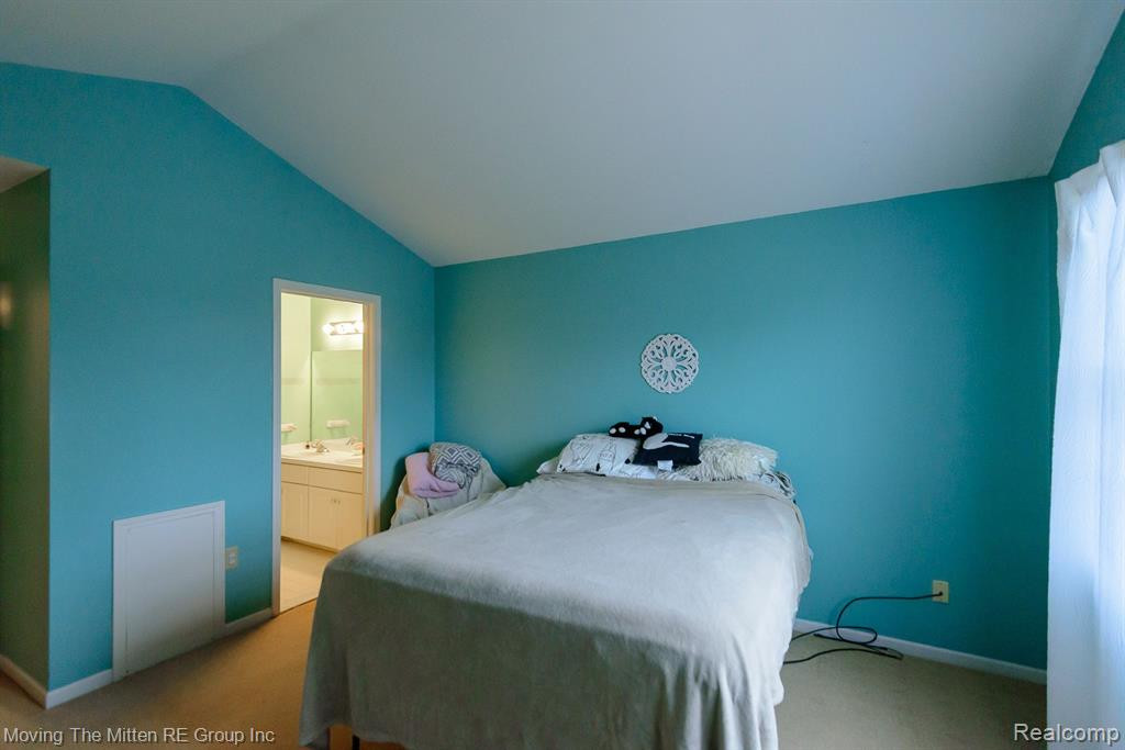 45085 HORSESHOE Circle, Canton, MI 48187 — Photo 36