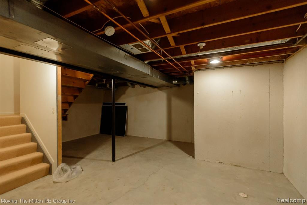 45085 HORSESHOE Circle, Canton, MI 48187 — Photo 42