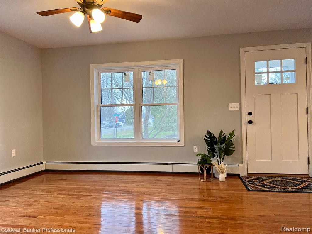 4006 PLEASANT Street, North Branch, MI 48461 — Photo 6