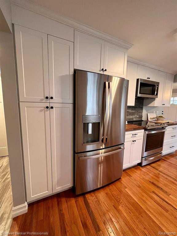4006 PLEASANT Street, North Branch, MI 48461 — Photo 9