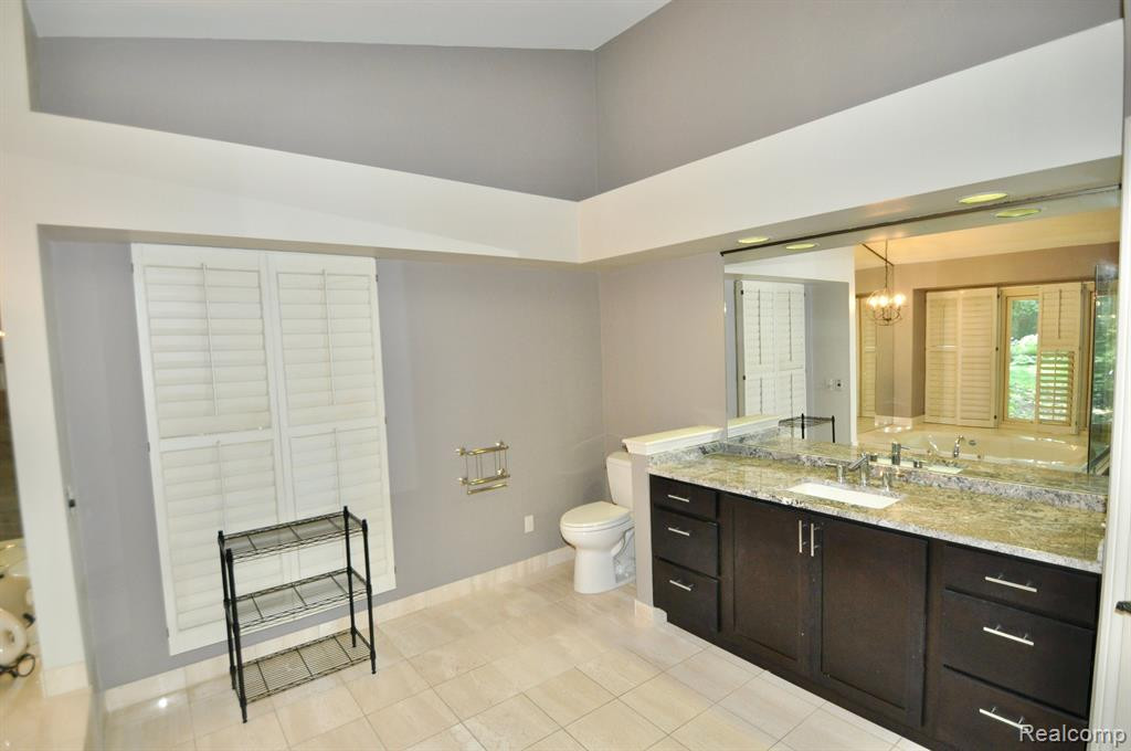 6081 DUNMORE Drive, West Bloomfield, MI — Photo 17