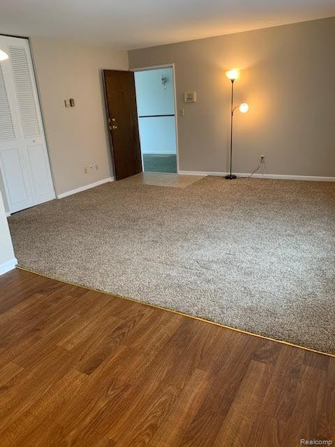 1890 COLONIAL VILLAGE Way, 4, Waterford, MI 48328 — Photo 4